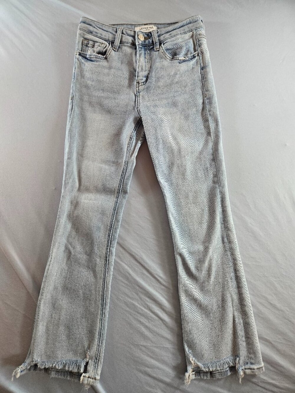 Lovervet by Vervet Jeans 25/1 Distressed Cropped Light Blue Jeans